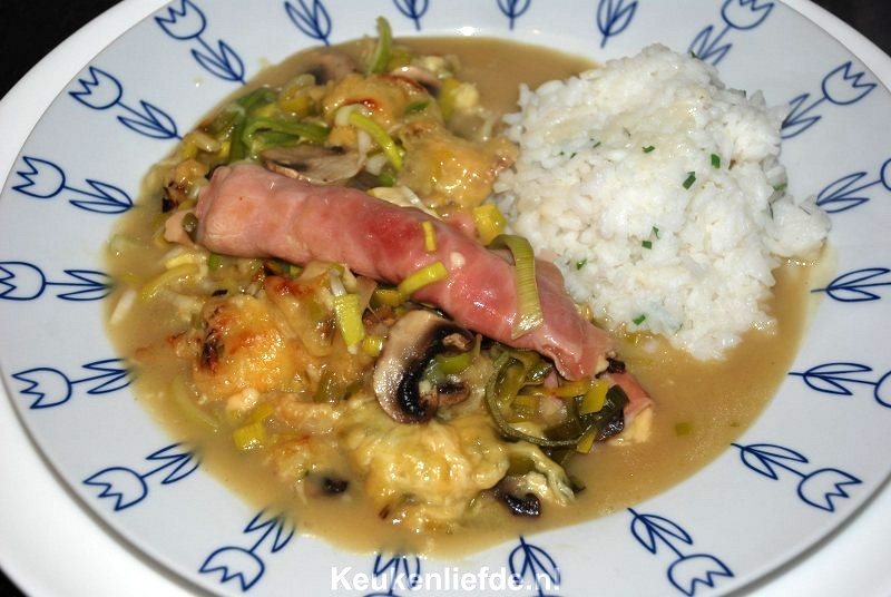 Prei ovenschotel met ham en kaasrolletjes Prei ovenschotel met ham en kaasrolletjes