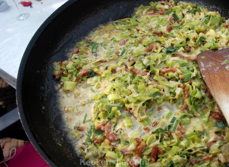 Gesmoorde prei in spek-roomsaus