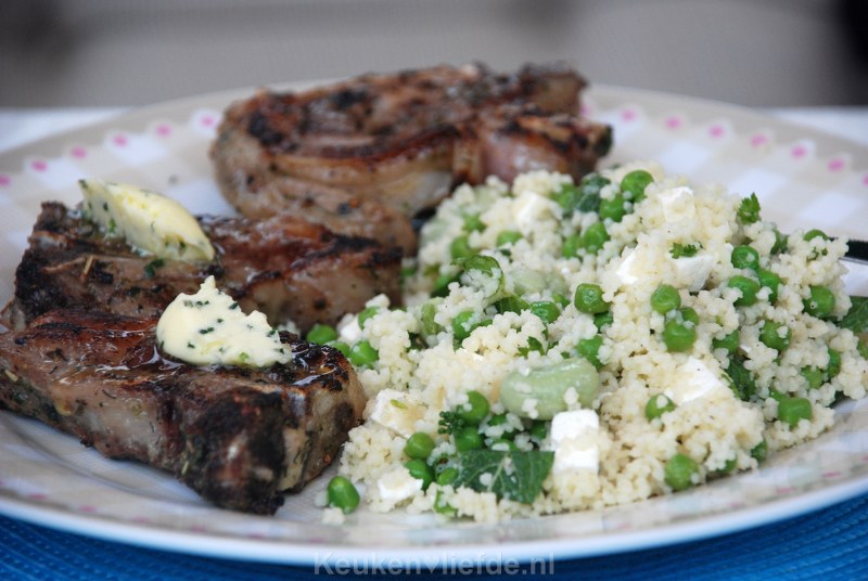 Couscoussalade met tuinbonen, munt en feta