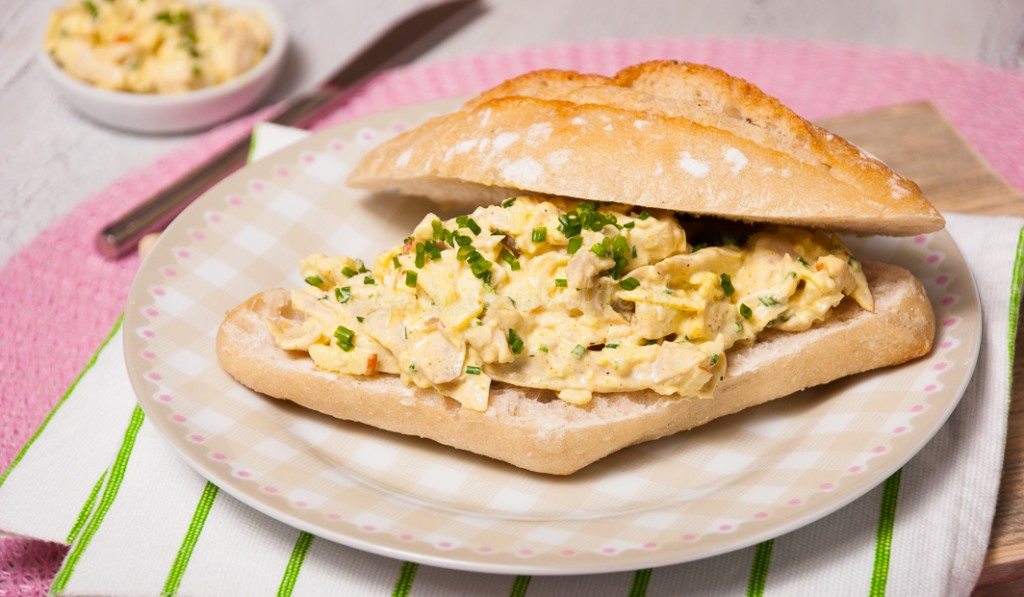 Kip-kerriesalade Kip-kerriesalade