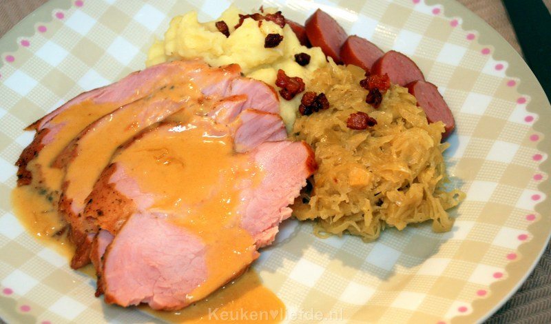 Beenham met honing-mosterdsaus Beenham met honing-mosterdsaus