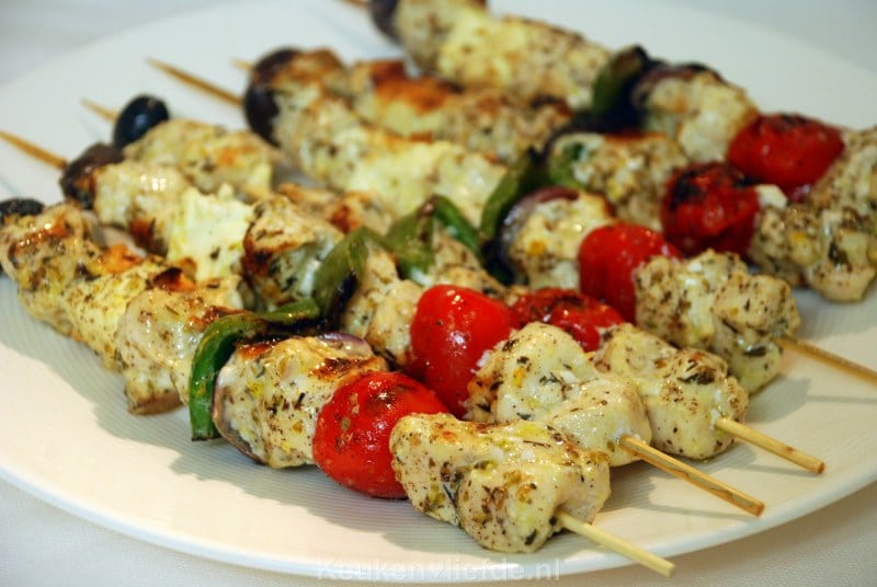 Gemarineerde Griekse kipspiesjes Gemarineerde Griekse kipspiesjes