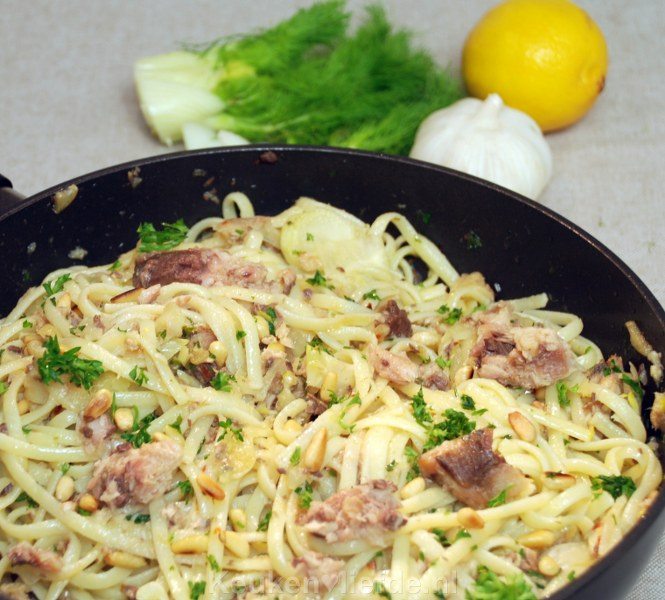 Linguine met venkel en sardines Linguine met venkel en sardines