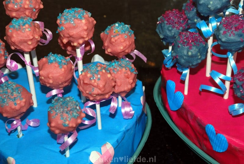 Cakepops maken! Cakepops maken!