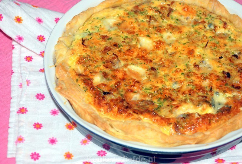 Hartige kaastaart met tuinkruiden Hartige kaastaart met tuinkruiden