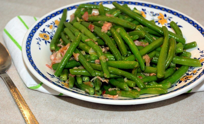 Sperziebonen met spek en ui Sperziebonen met spek en ui