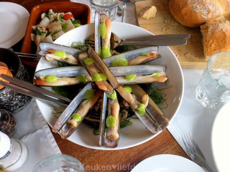 Culinaire ontdekkingstocht op Schouwen-Duiveland Scheermessen in strandpaviljoen Zuid Zuid West