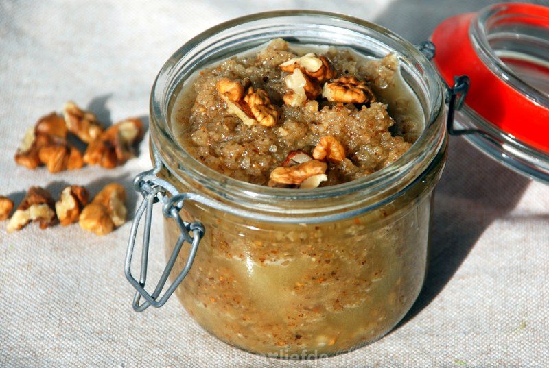 Walnoten-honing tapenade Walnoten-honing tapenade