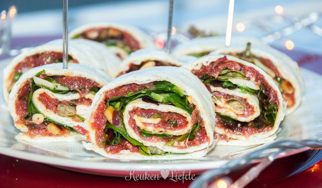 Wraprolletjes met carpaccio Wraprolletjes met carpaccio