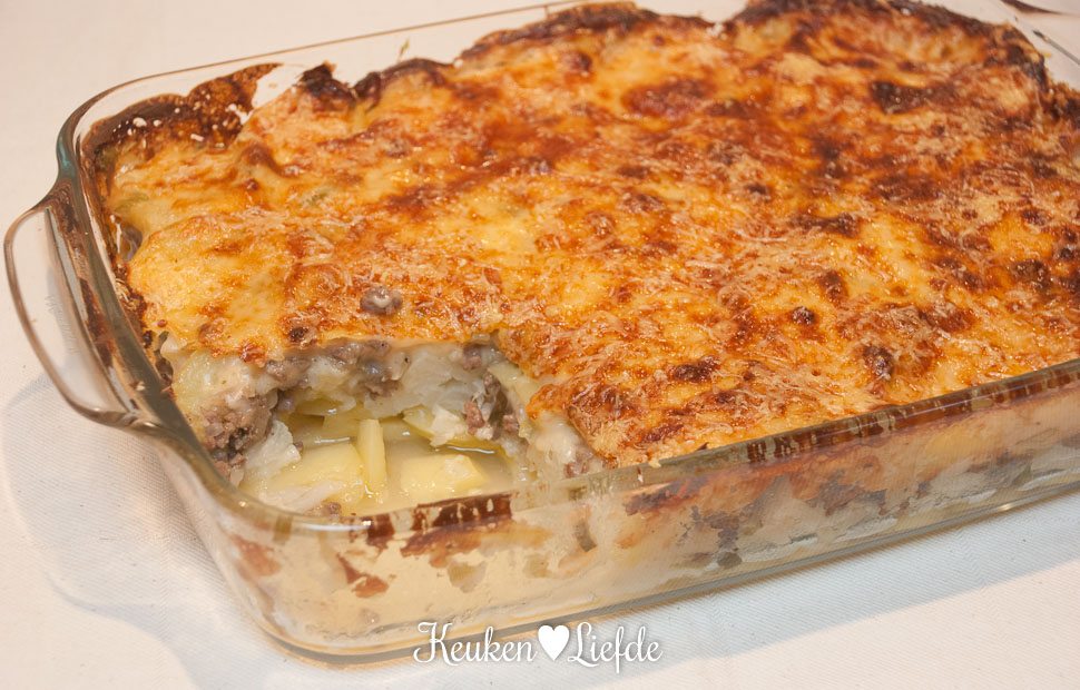 Bloemkoolschotel met gehakt Bloemkoolschotel met gehakt