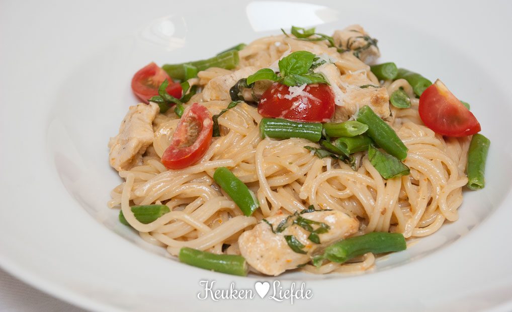 Speels & Smakelijk: spaghetti met kip en sperziebonen Speels & Smakelijk: spaghetti met kip en sperziebonen