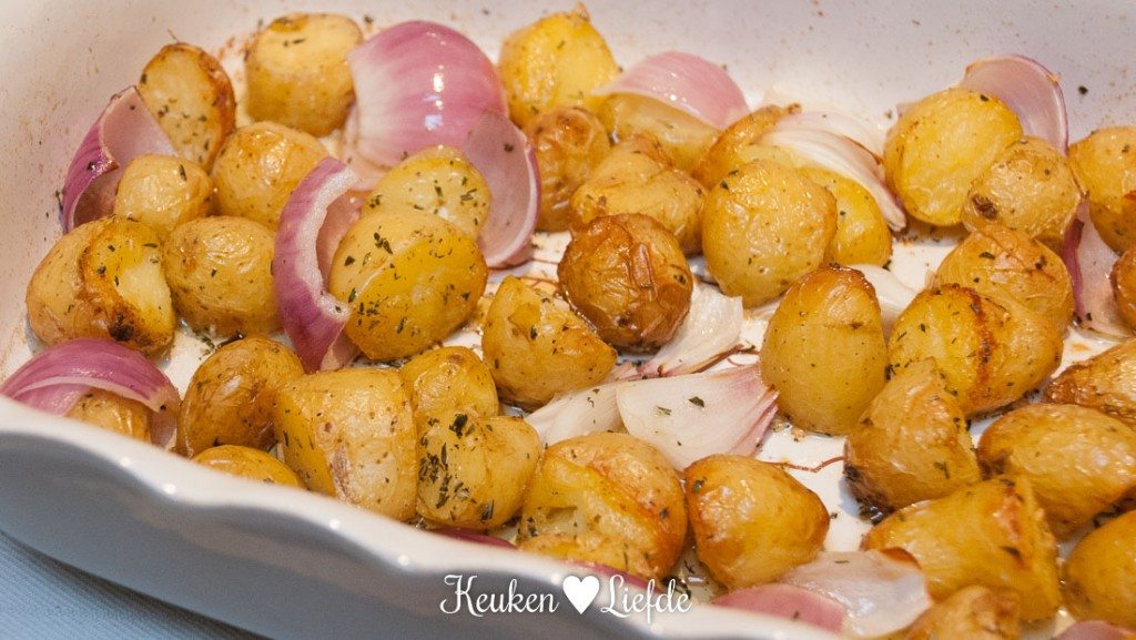 Krieltjes met rozemarijn en knoflook Krieltjes met rozemarijn en knoflook