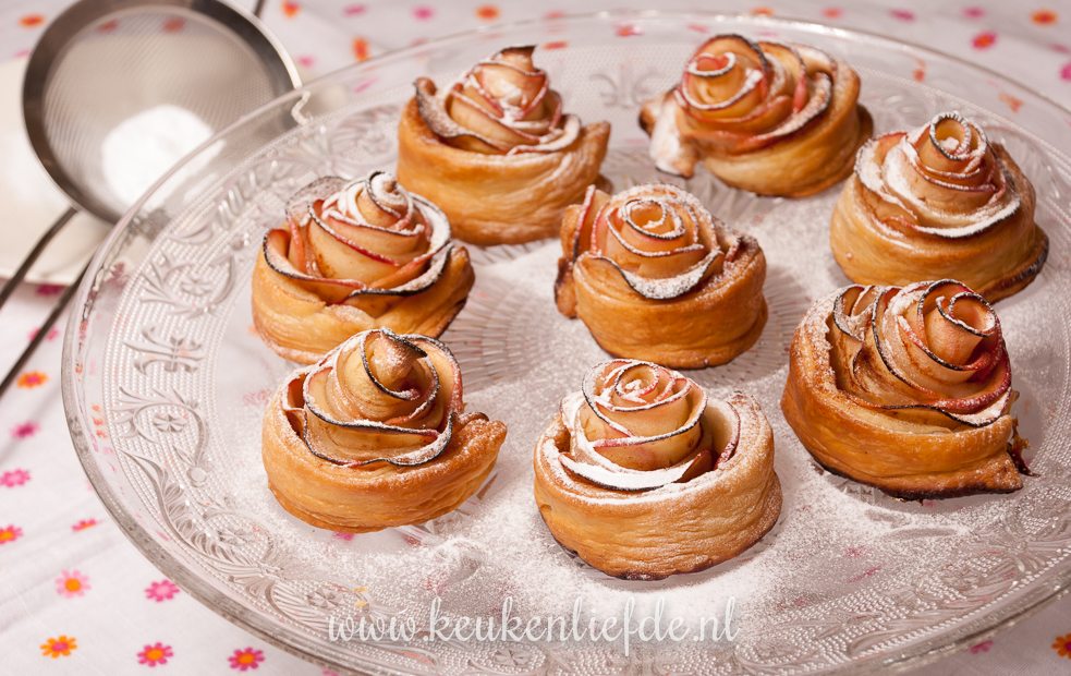 appelroosjes van bladerdeeg appelroosjes van bladerdeeg
