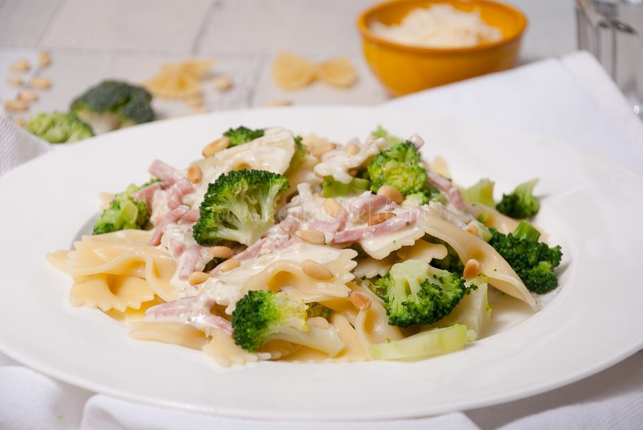 Pasta Boursin met ham en broccoli Pasta Boursin met ham en broccoli