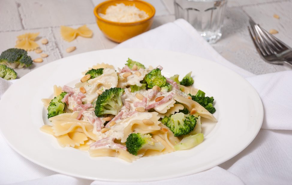 Pasta Boursin met ham en broccoli Pasta Boursin met ham en broccoli
