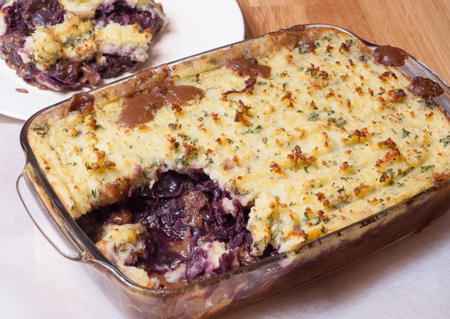 Ovenschotel met stoofvlees en rodekool Ovenschotel met stoofvlees en rodekool
