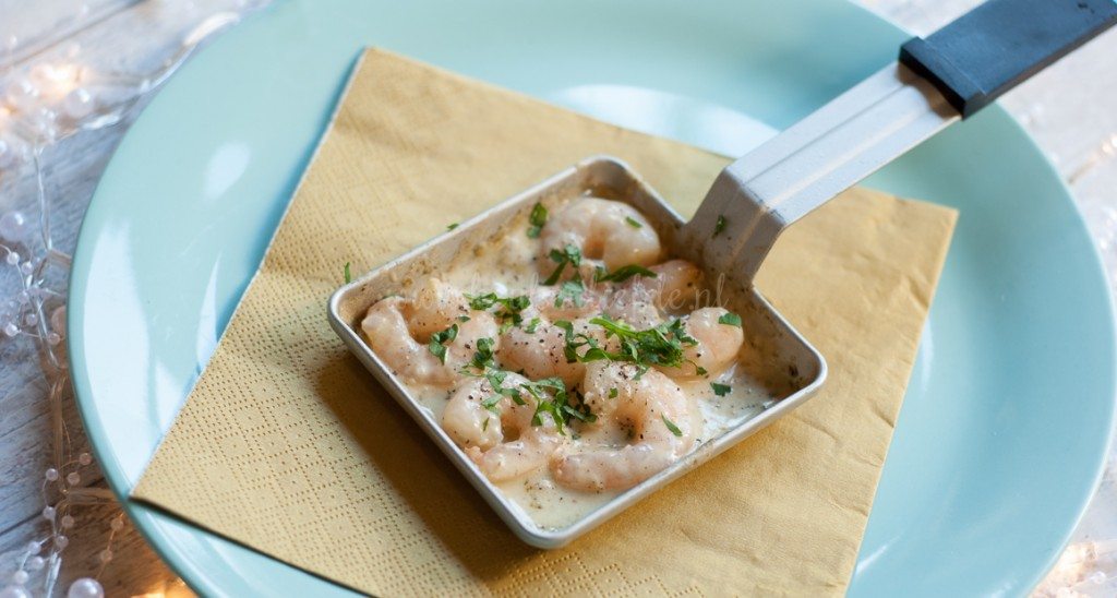 Gourmetpannetje: knoflook garnalen in pesto roomsaus Gourmetpannetje: knoflook garnalen in pesto roomsaus