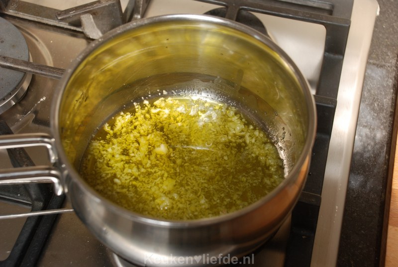 Couscoussalade met tuinbonen, munt en feta