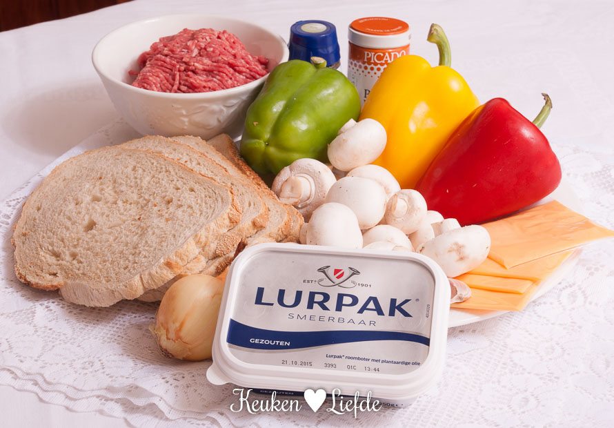 Lurpak - oventosti met gehakt en paprik