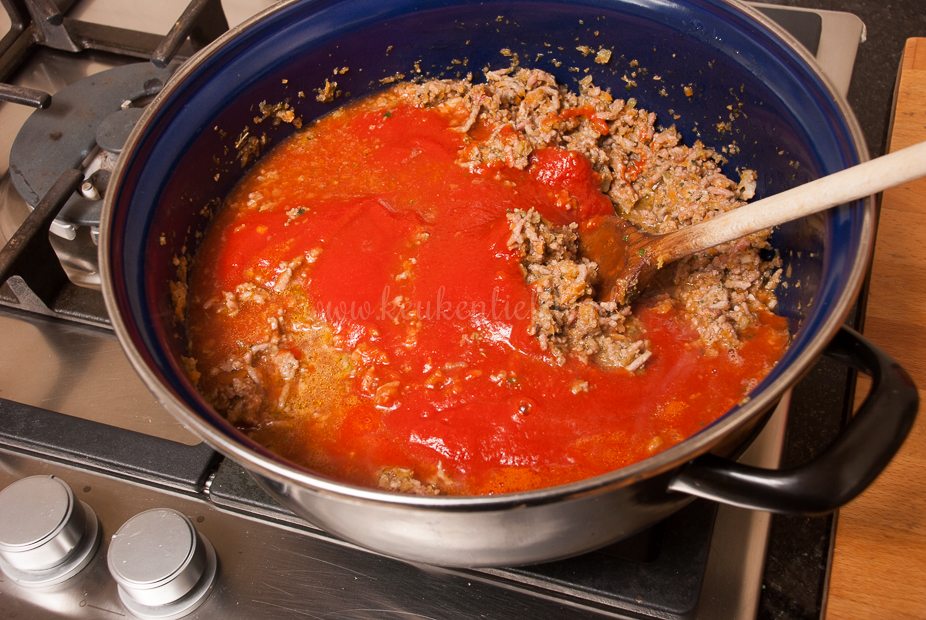 Basisrecept: tomaten-gehaktsaus (bolognesesaus)