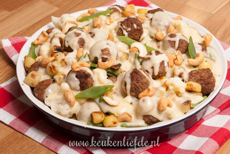 Bloemkool-ovenschotel met gehaktballetjes