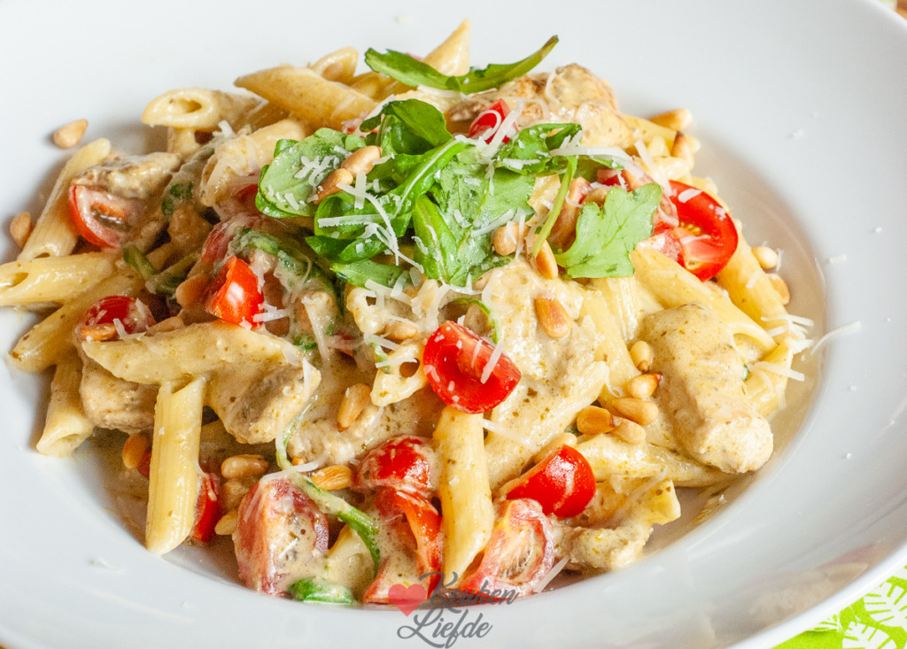 Pasta pesto met kip