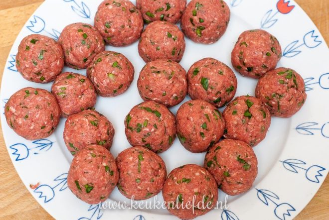 Draai balletjes van het gehakt