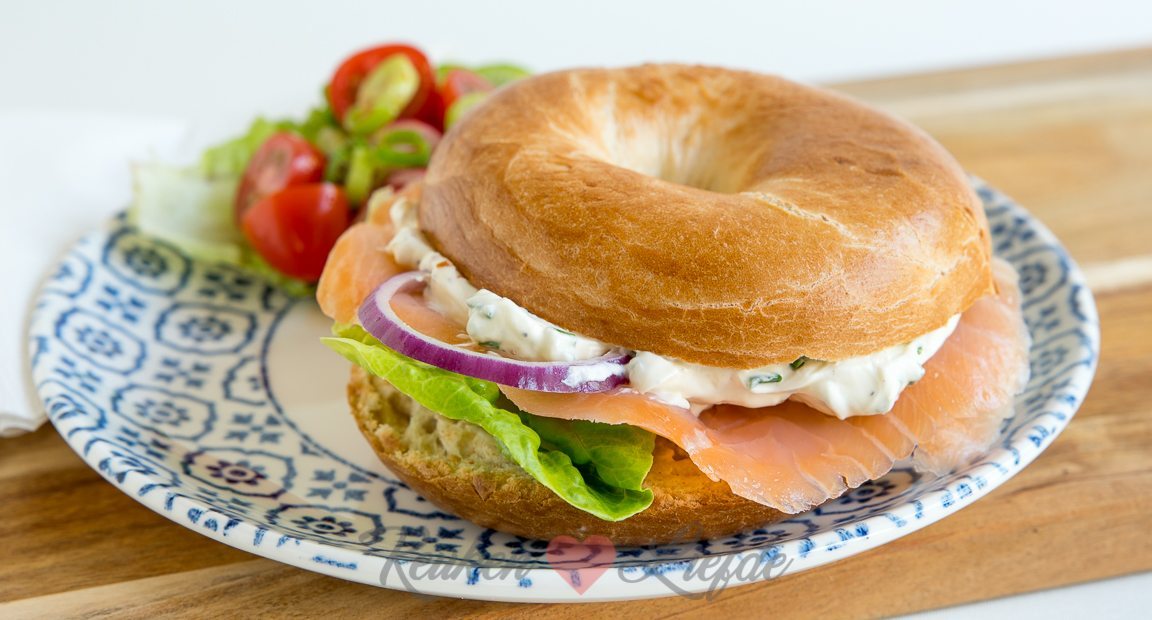 Bagel met zalm en bieslookroomkaas