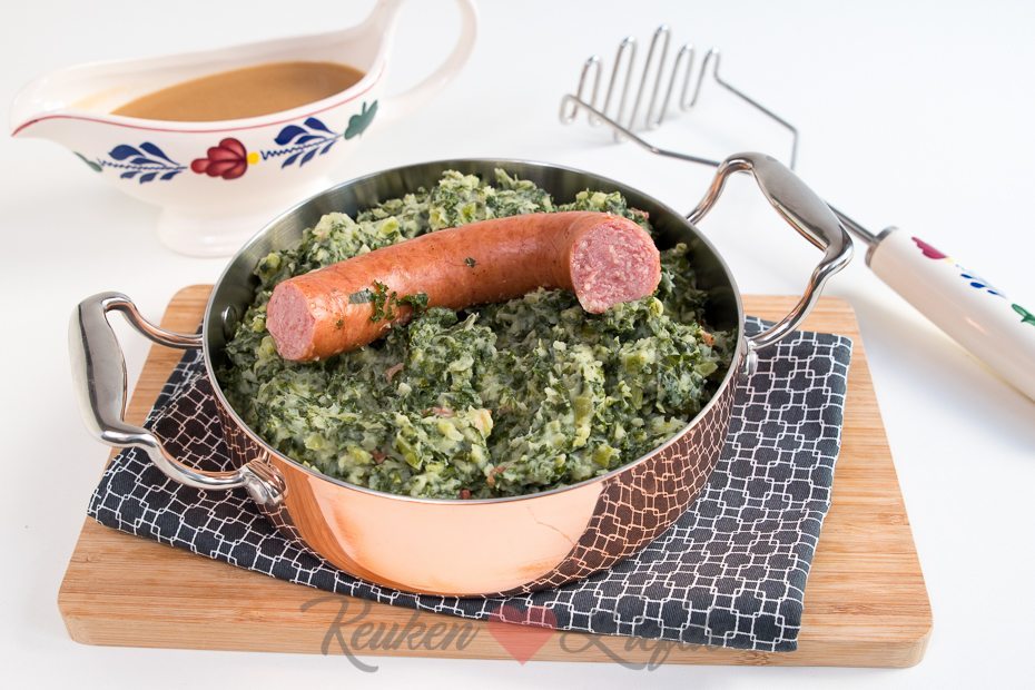 Boerenkoolstamppot met jus en rookworst