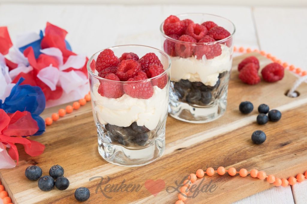 Rood wit blauw toetje (video!)