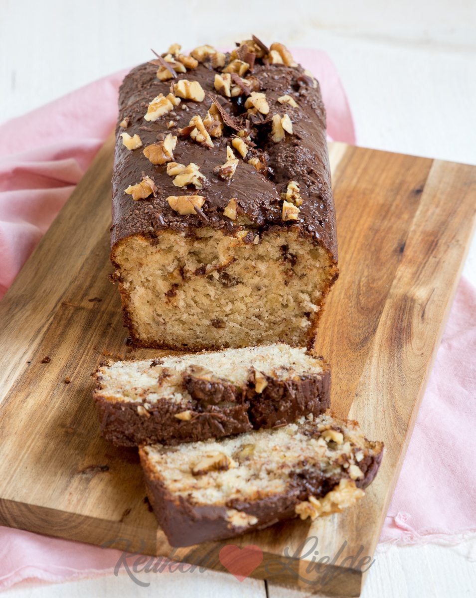 Bananenbrood met walnoot en chocolade