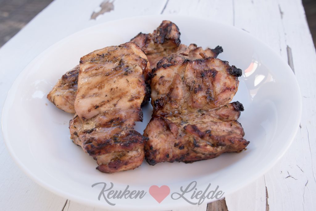 Honing-mosterdkip van de barbecue