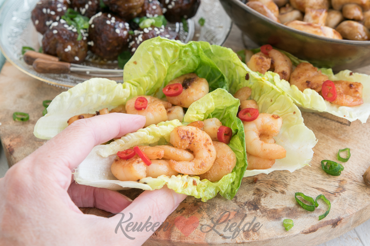 3 x Aziatische hapjes Gevulde slabootjes met garnalen