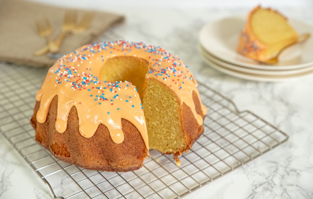 Sinaasappeltulband met chocoladeglazuur