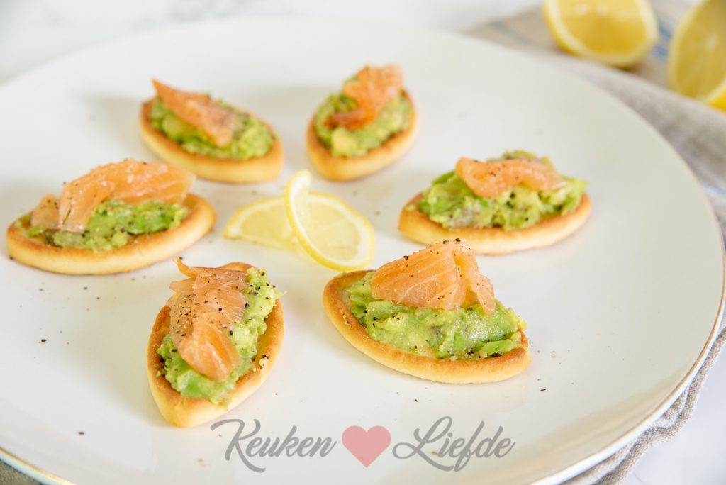 Toastje met avocado en zalm
