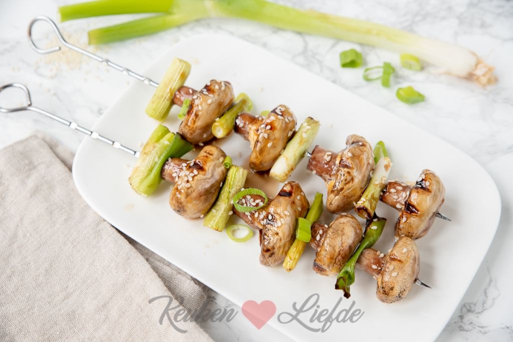 Champignon spies met lente-ui en oestersaus