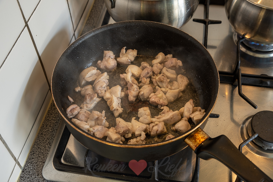 Kip kerrie met sperziebonen Kip kerrie met sperziebonen