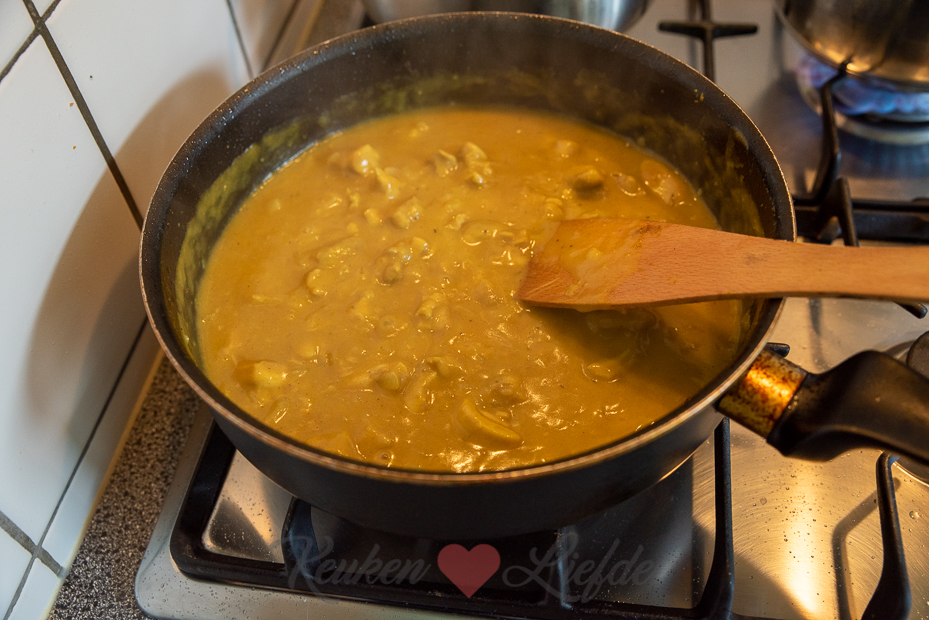 Kip kerrie met sperziebonen Kip kerrie met sperziebonen