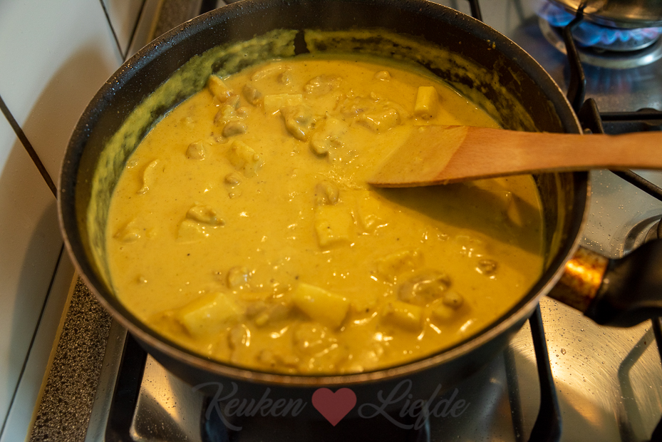 Kip kerrie met sperziebonen Kip kerrie met sperziebonen