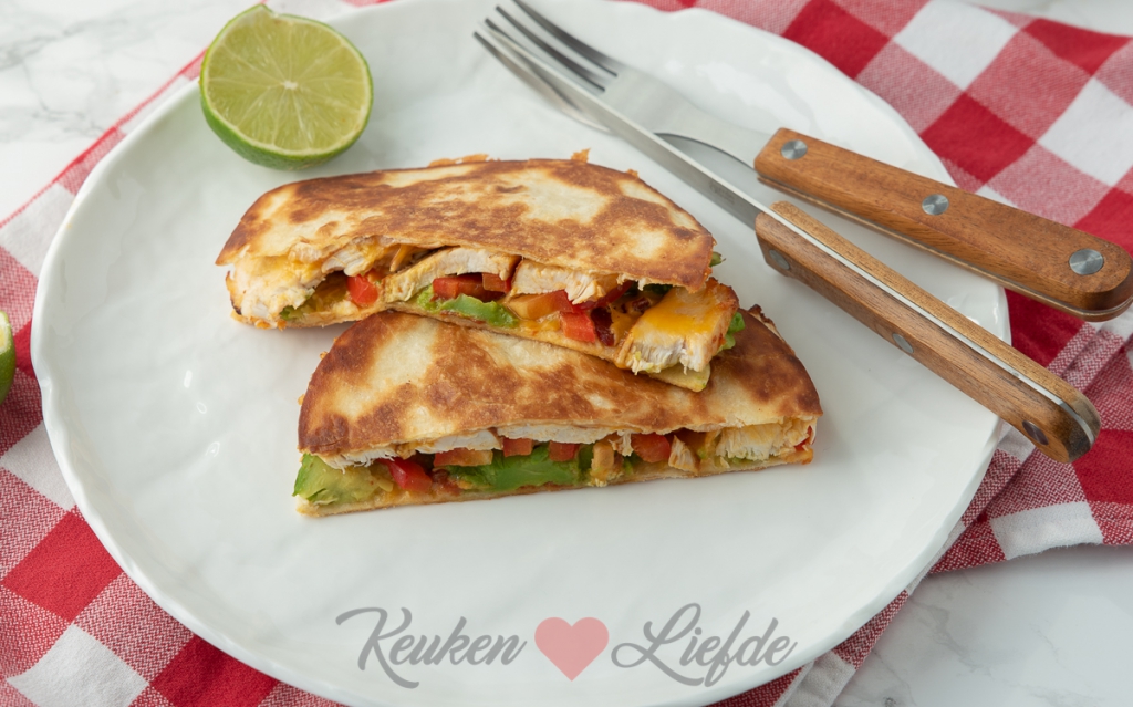 Quesadilla met kip en avocado