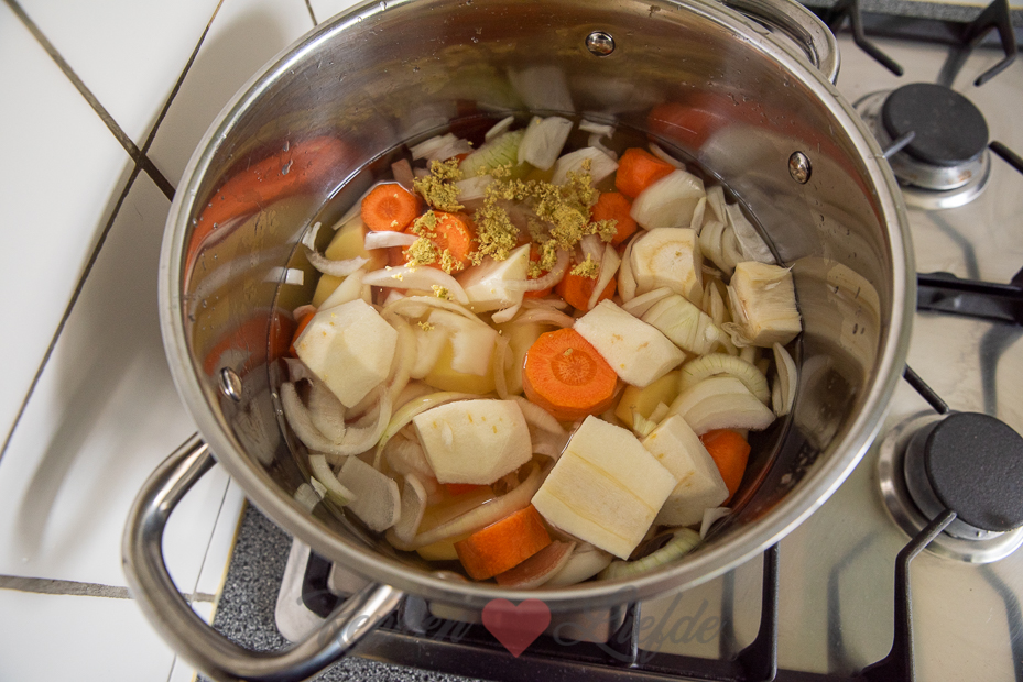 Hutspot met vegetarische braadworst Hutspot met vegetarische braadworst