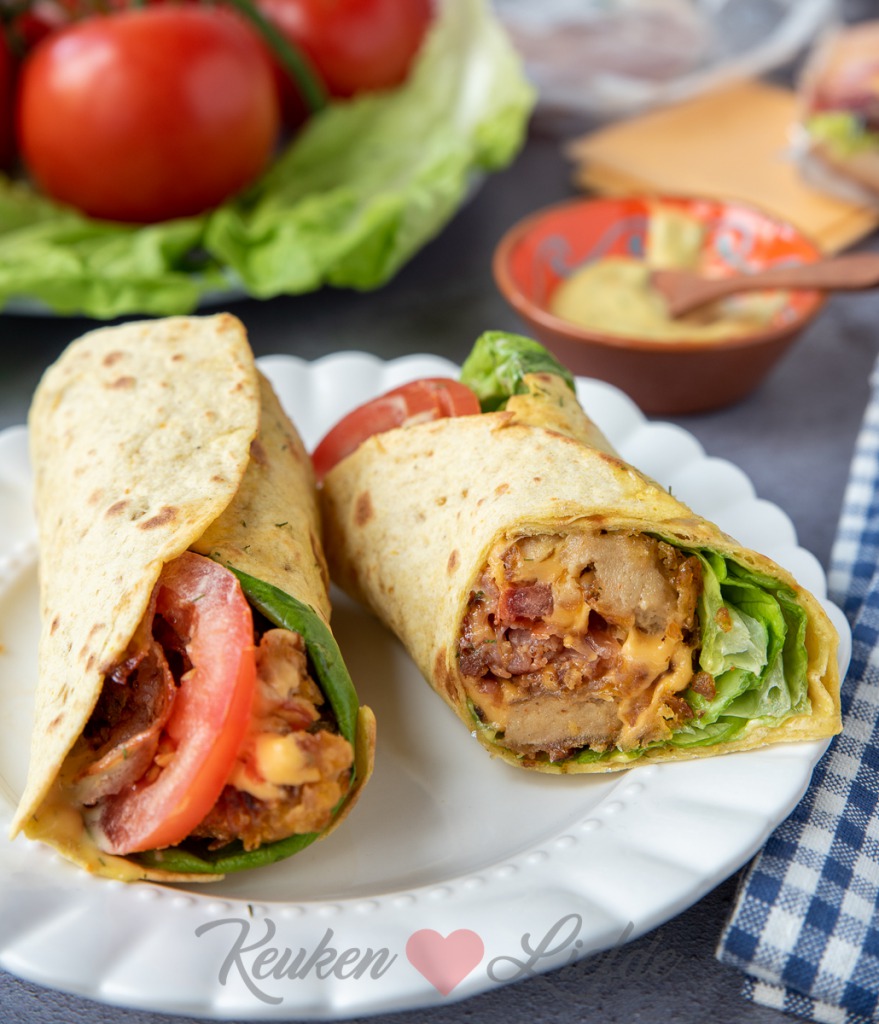 BLT wrap met krokante kip en honing-mosterdsaus BLT wrap met krokante kip en honing-mosterdsaus