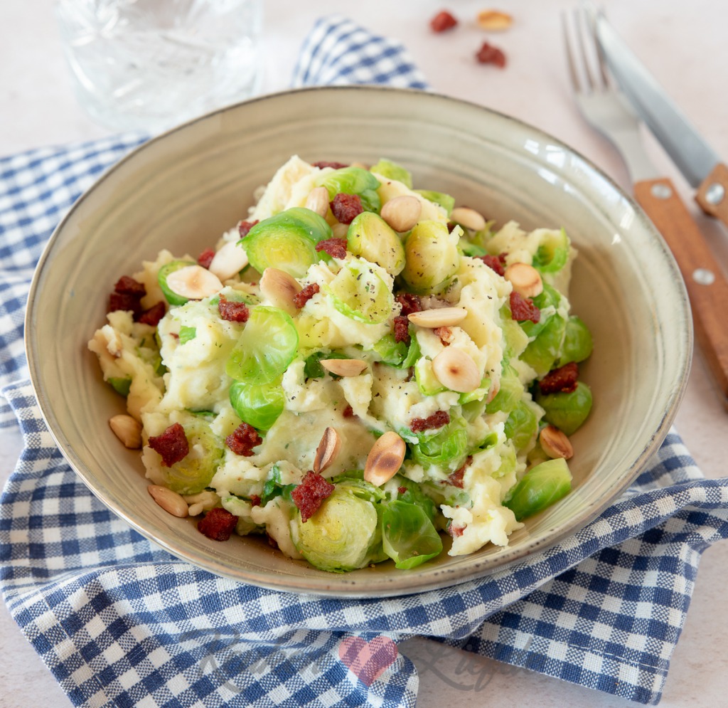 Spruitjes stamppot met krokante chorizo Spruitjes stamppot met krokante chorizo