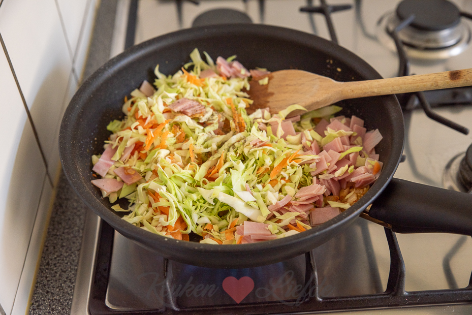 Bladerdeeg loempia met ham