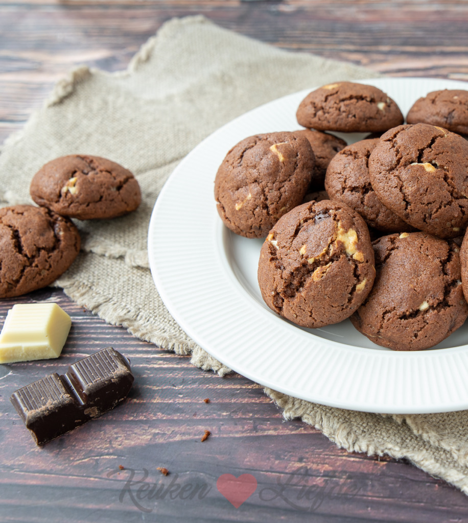 Double chocolate chip cookies Double chocolate chip cookies