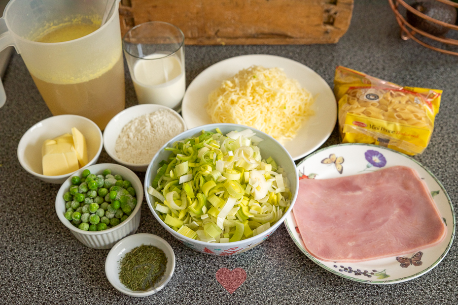 Ovenpasta met prei en ham