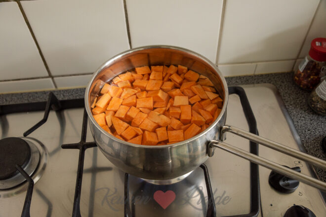 Kook de aardappels beetgaar