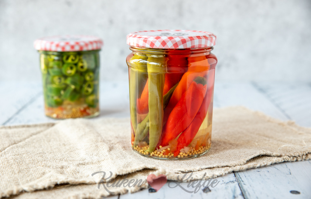 Ingelegde pepers in zoetzuur