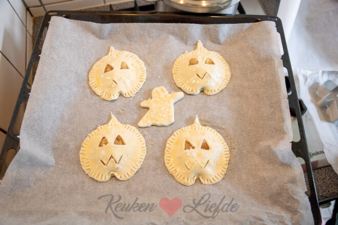 Dek af met het bladerdeeggezichtje