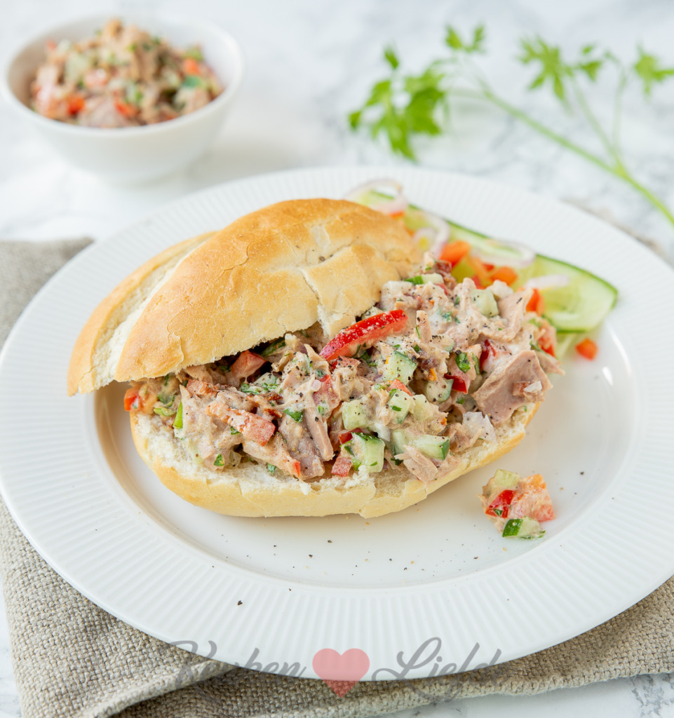 Tonijnsalade met zongedroogde tomaatjes Tonijnsalade met zongedroogde tomaatjes